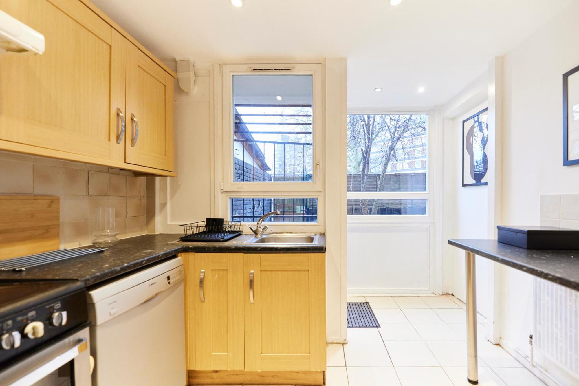 The Kennington Park Crib - Lovely 2Bdr Flat With Garden Londyn Zewnętrze zdjęcie